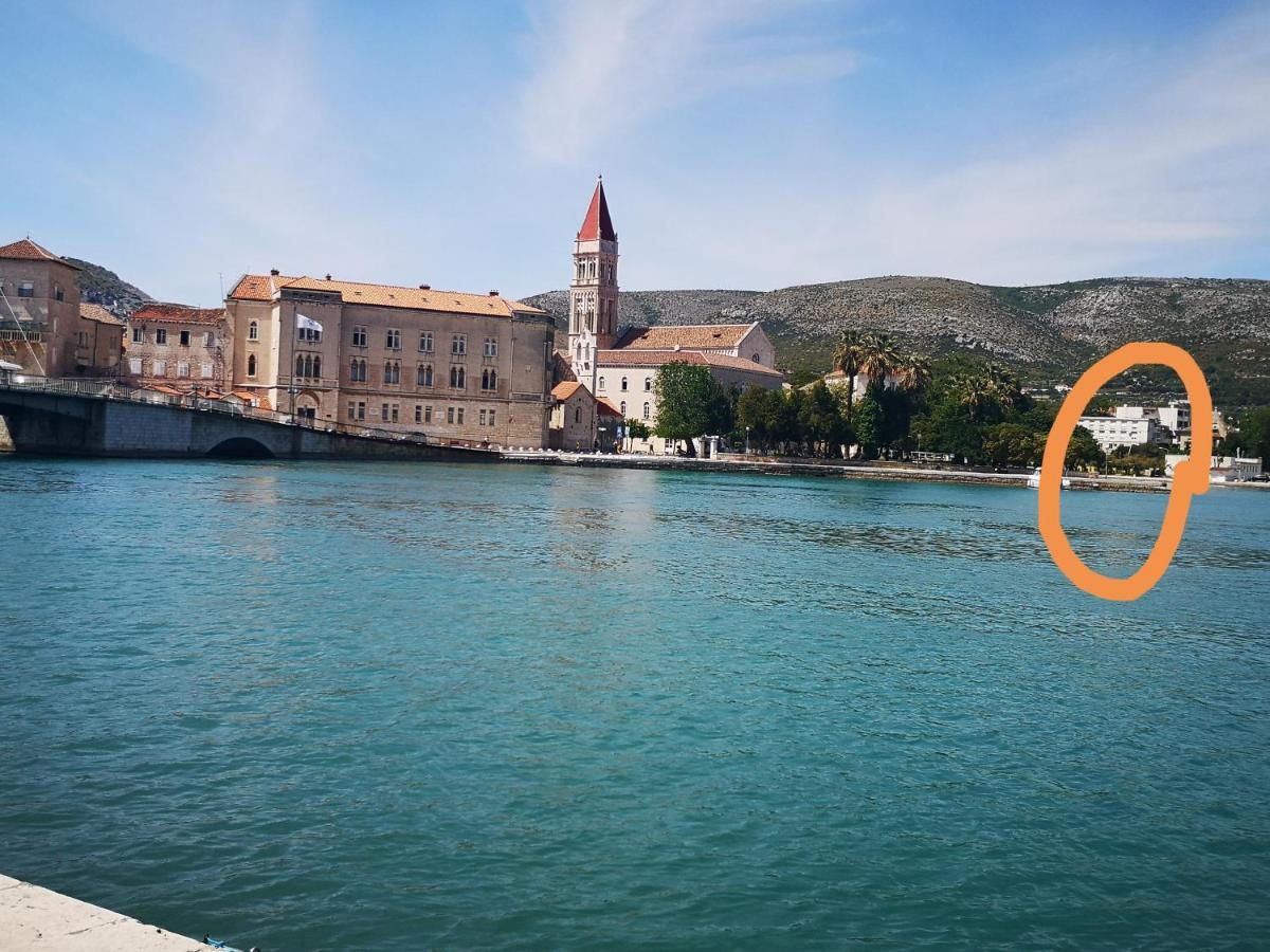 Apartman Petrovic City Center Trogir Eksteriør bilde