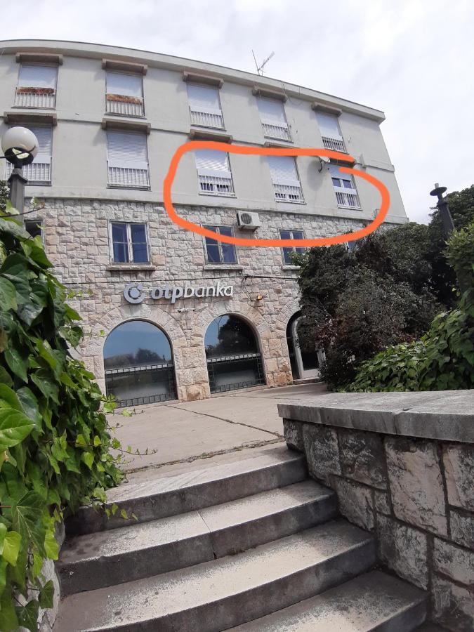 Apartman Petrovic City Center Trogir Eksteriør bilde