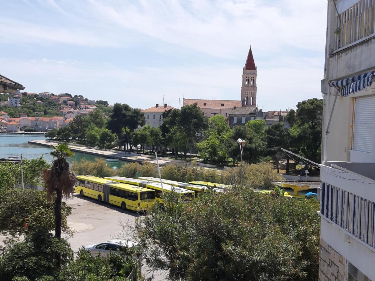 Apartman Petrovic City Center Trogir Eksteriør bilde