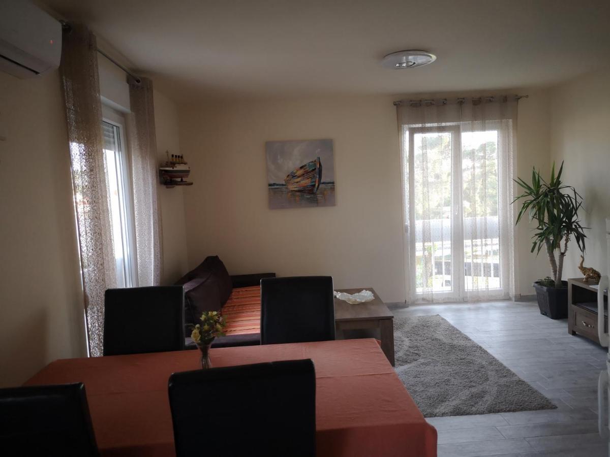 Apartman Petrovic City Center Trogir Eksteriør bilde