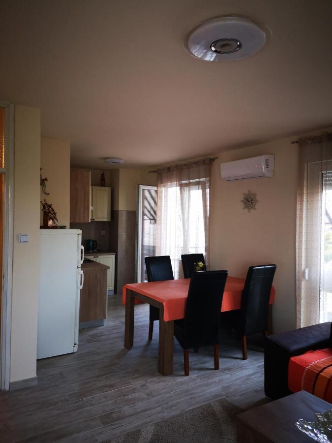 Apartman Petrovic City Center Trogir Eksteriør bilde