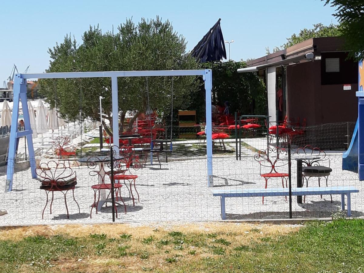 Apartman Petrovic City Center Trogir Eksteriør bilde