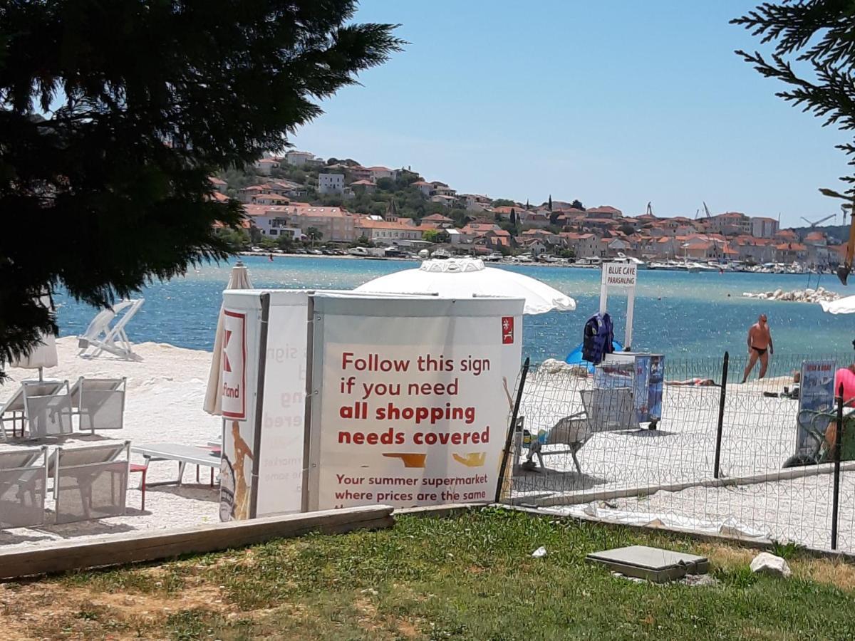 Apartman Petrovic City Center Trogir Eksteriør bilde